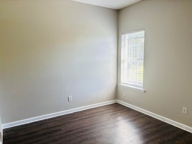 7105 QUEENS CROWN DR, Unincorporated, TN 38125