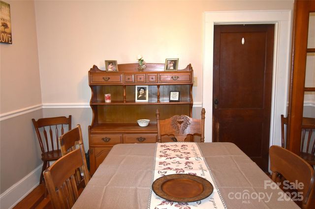 103 W Herman Street, Newton, NC 28658
