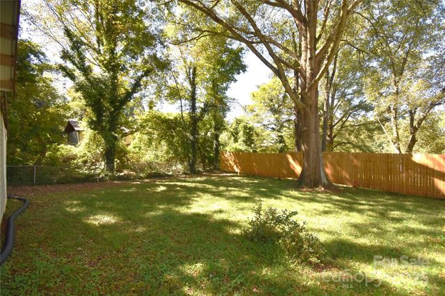 103 W Herman Street, Newton, NC 28658