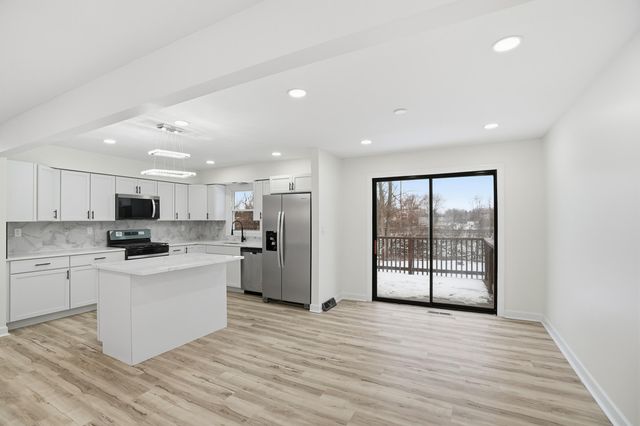 2417 Hickory Drive, Dyer, IN 46311