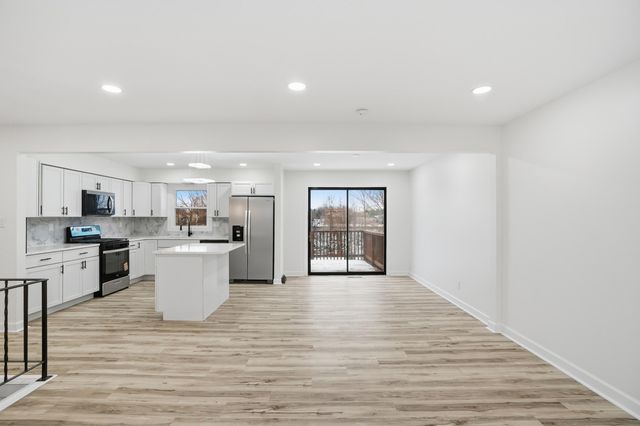 2417 Hickory Drive, Dyer, IN 46311