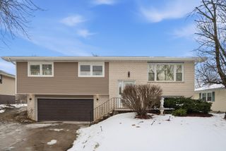 2417 Hickory Drive, Dyer, IN 46311