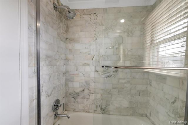723 N Old Woodward Avenue 5, Birmingham, MI 48009