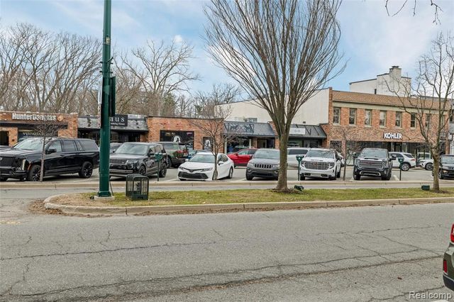 723 N Old Woodward Avenue 5, Birmingham, MI 48009