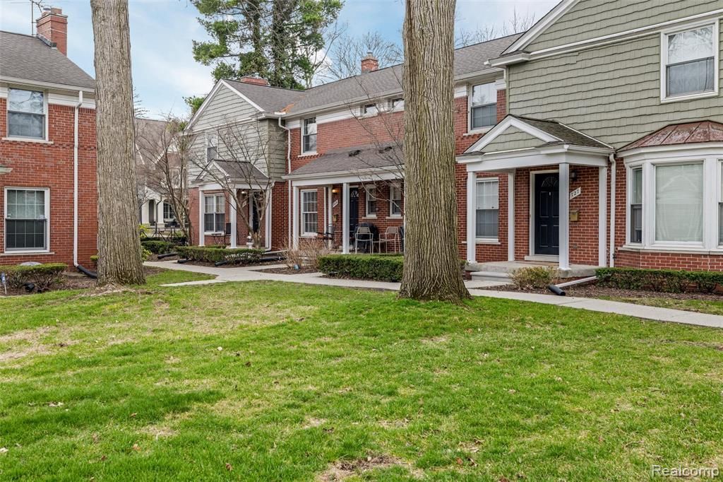 723 N Old Woodward Avenue 5, Birmingham, MI 48009