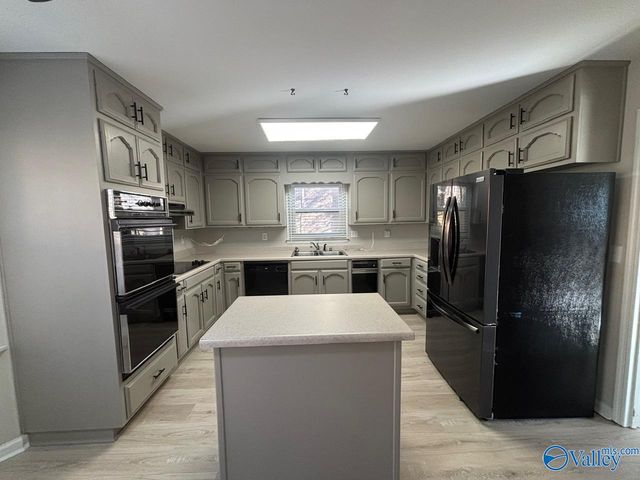 1305 Hiwan Trail, Huntsville, AL 35802