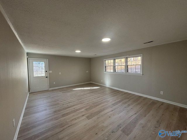 1305 Hiwan Trail, Huntsville, AL 35802