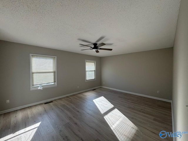 1305 Hiwan Trail, Huntsville, AL 35802