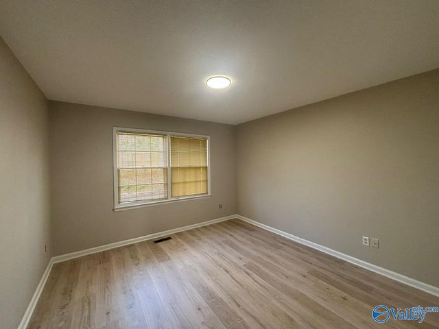 1305 Hiwan Trail, Huntsville, AL 35802