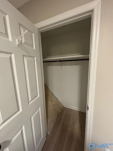 1305 Hiwan Trail, Huntsville, AL 35802