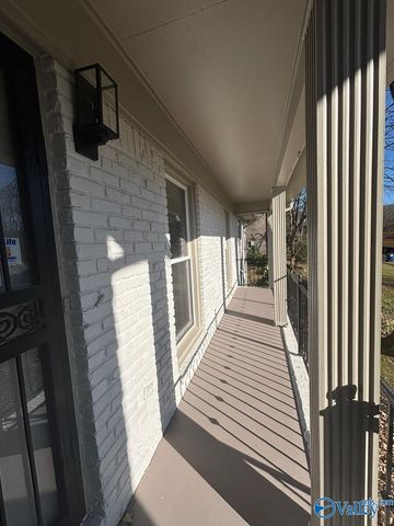 1305 Hiwan Trail, Huntsville, AL 35802