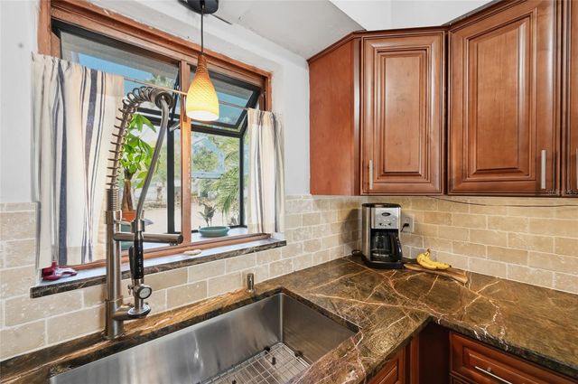 2651 LEAFY LANE, Sarasota, FL 34239