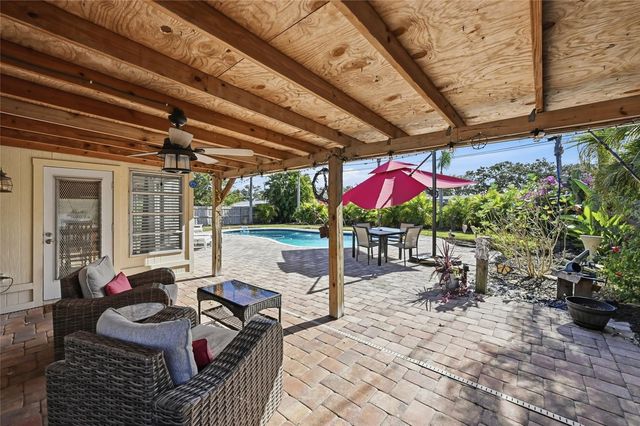 2651 LEAFY LANE, Sarasota, FL 34239