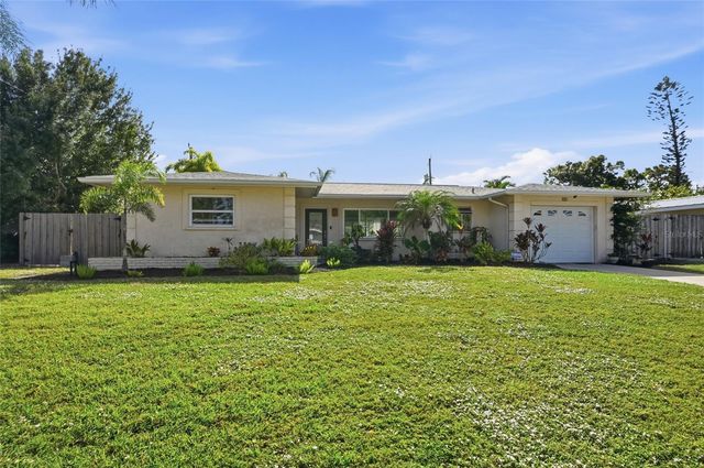 2651 LEAFY LANE, Sarasota, FL 34239
