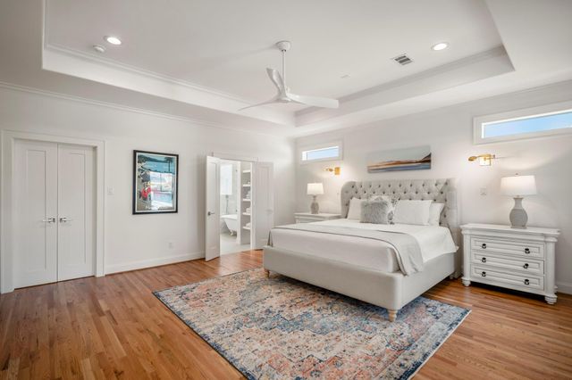 319 E 26th Street, Houston, TX 77008