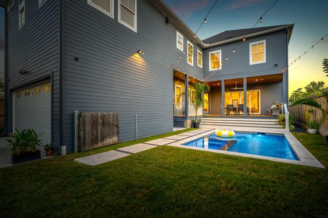 319 E 26th Street, Houston, TX 77008