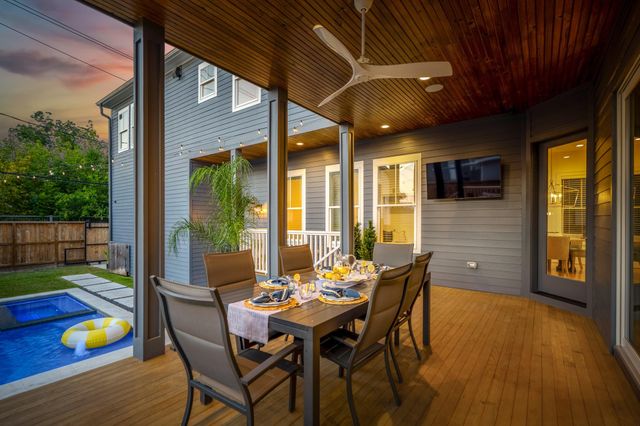 319 E 26th Street, Houston, TX 77008