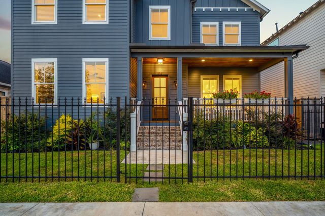 319 E 26th Street, Houston, TX 77008