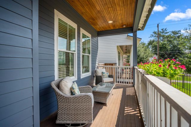 319 E 26th Street, Houston, TX 77008