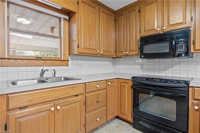 7178 Nc Highway 109, Winston-salem, NC 27107