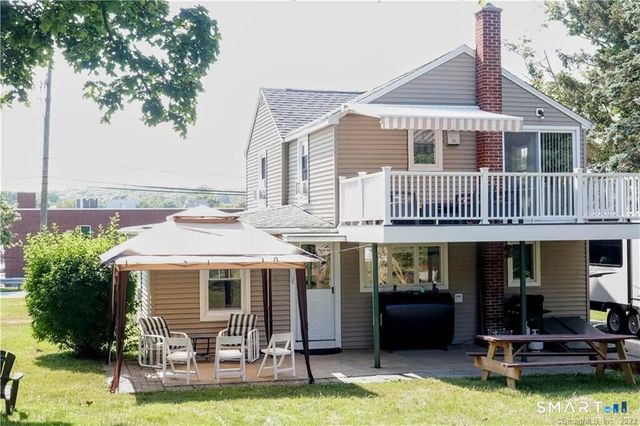 7 East Pattagansett Road, East Lyme, CT 06357
