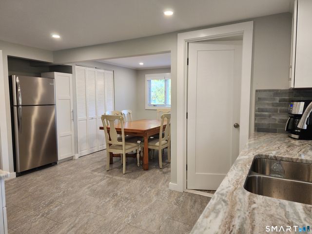 7 East Pattagansett Road, East Lyme, CT 06357