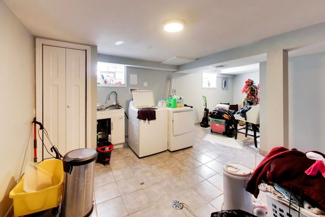 8017 S Sacramento Avenue, Chicago, IL 60652