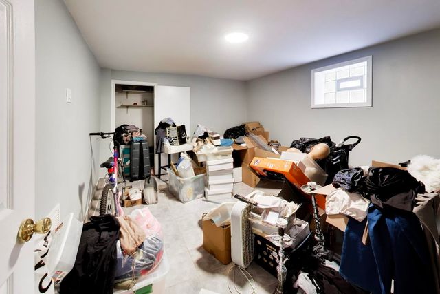 8017 S Sacramento Avenue, Chicago, IL 60652