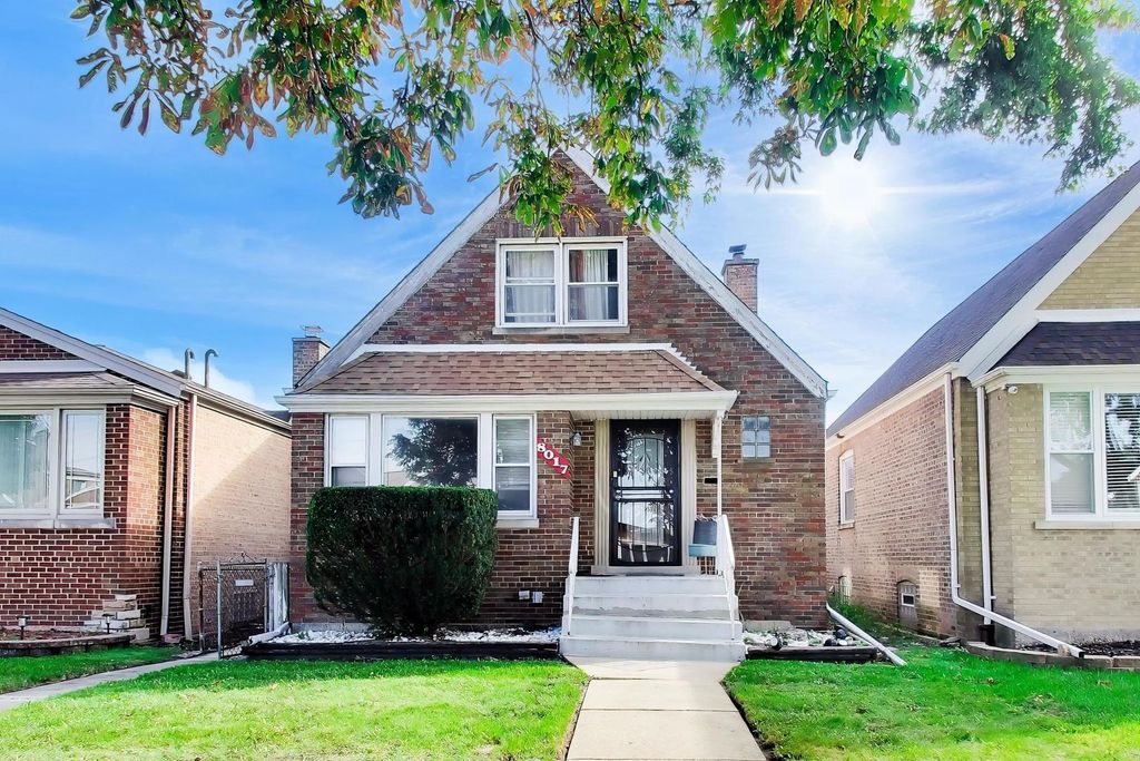 8017 S Sacramento Avenue, Chicago, IL 60652