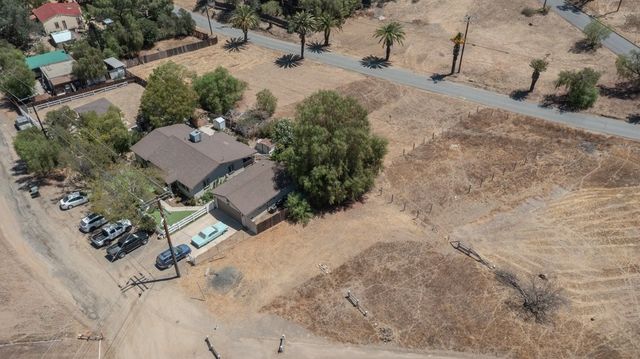 1 Mountain View Way, Lake Elsinore, CA 92530