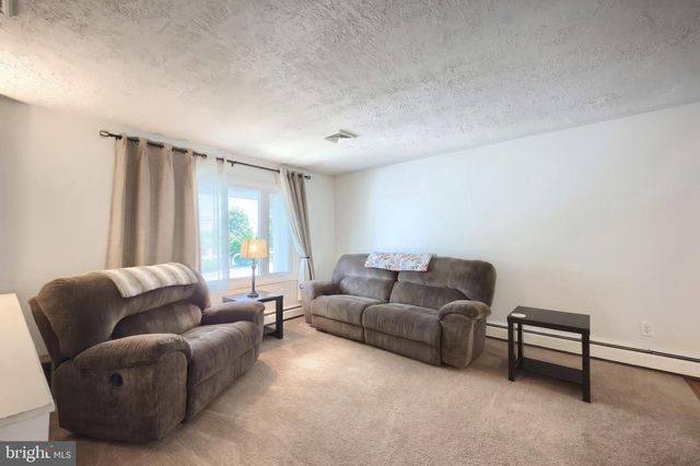 650 MUNDIS MILL RD, York, PA 17406