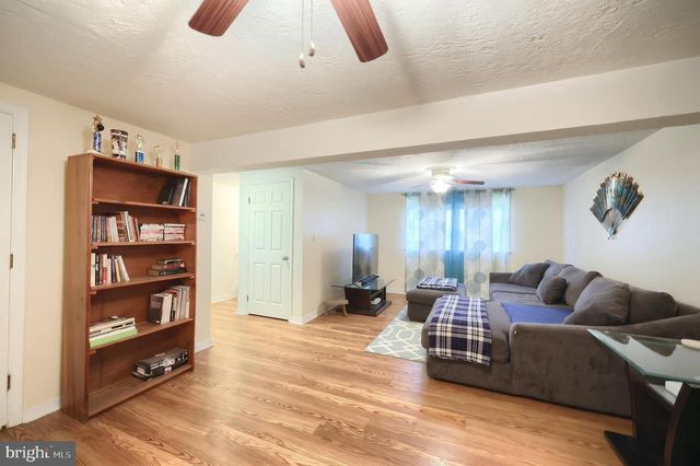 650 MUNDIS MILL RD, York, PA 17406