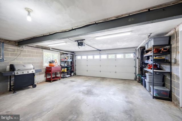 650 MUNDIS MILL RD, York, PA 17406