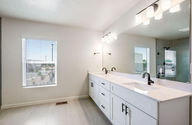 4324 Wymont Circle NE, Albuquerque, NM 87109