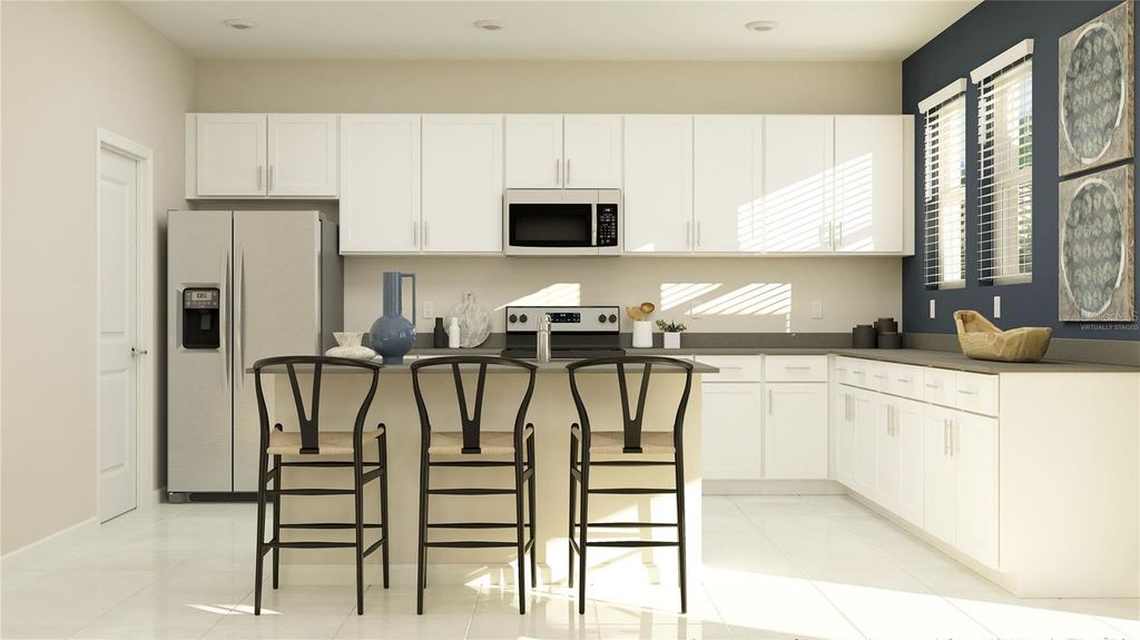 Image 4 of property listing at 7464 CAPSTONE DRIVE, Groveland, FL 34736