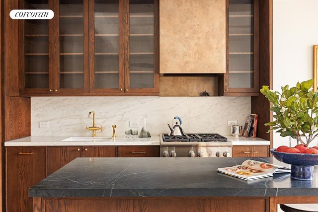 127 KENT Avenue PH1B, New York City, NY 11249