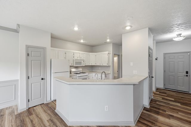 3611 Hilliard Station Road, A 11, Hilliard, OH 43026