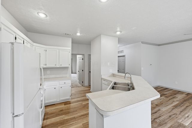 3611 Hilliard Station Road, A 11, Hilliard, OH 43026