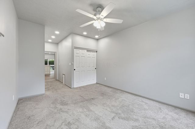 3611 Hilliard Station Road, A 11, Hilliard, OH 43026