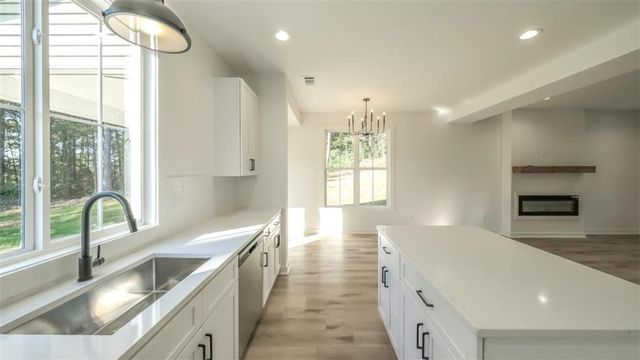 110 Mulberry Lane, Lindale, GA 30147