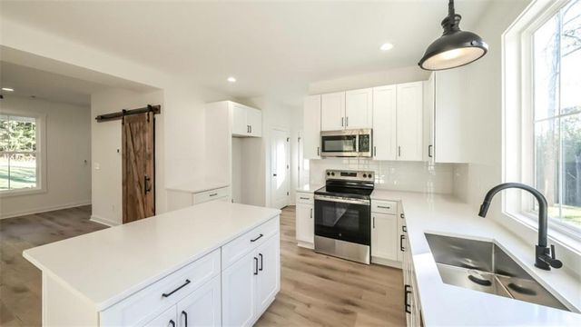 110 Mulberry Lane, Lindale, GA 30147