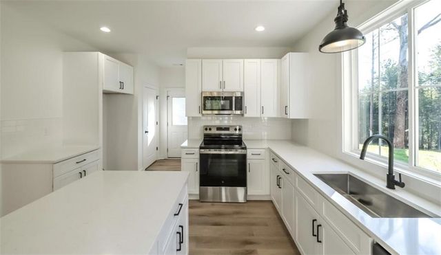 110 Mulberry Lane, Lindale, GA 30147