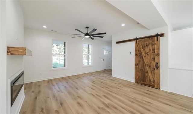 110 Mulberry Lane, Lindale, GA 30147