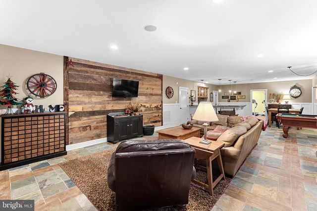 20319 TANAGER PL, Leesburg, VA 20175