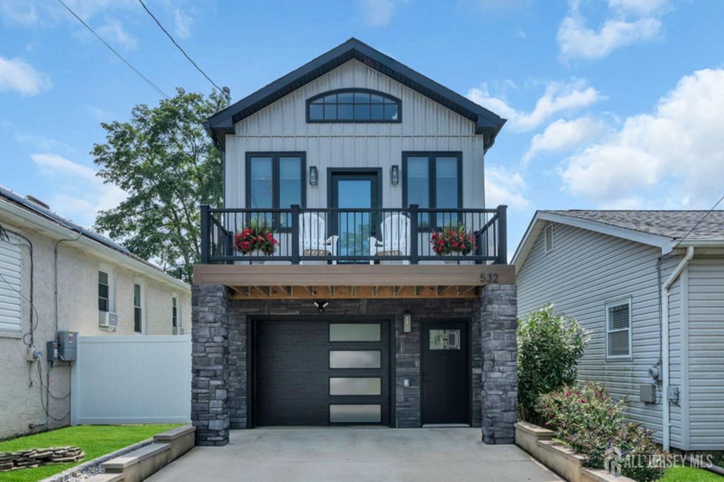 532 Lorillard Avenue, Union Beach, NJ 07735