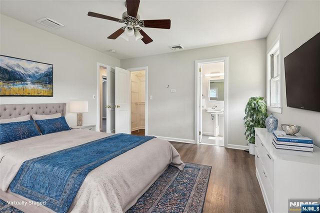 990 Washington Avenue, Ho-ho-kus, NJ 07423