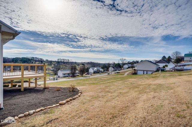 1443 Lonesome Oak Lane, Russellville, TN 37860