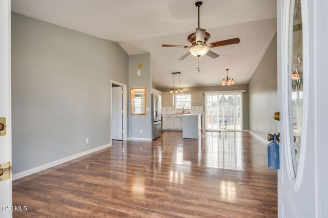 1443 Lonesome Oak Lane, Russellville, TN 37860