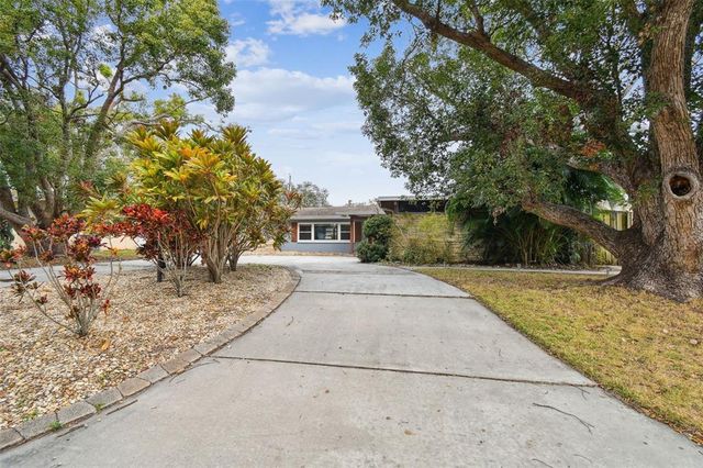1824 SOUTHWOOD LANE, Clearwater, FL 33764