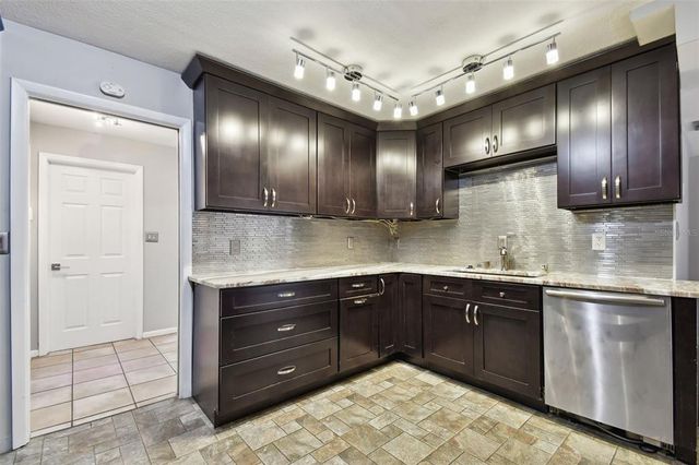 1824 SOUTHWOOD LANE, Clearwater, FL 33764